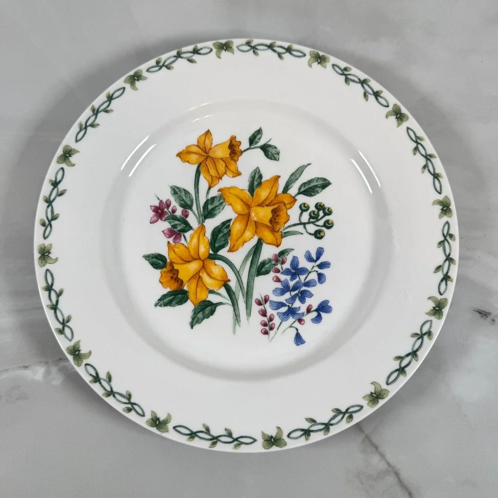 Set of 4 Thomson Pottery Floral Garden Dinner Plates Assorted‎ Flower Designs